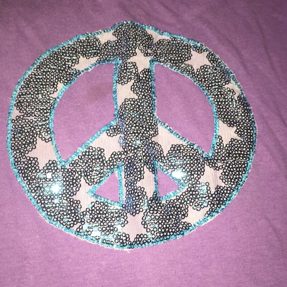 An shirt  for little girls